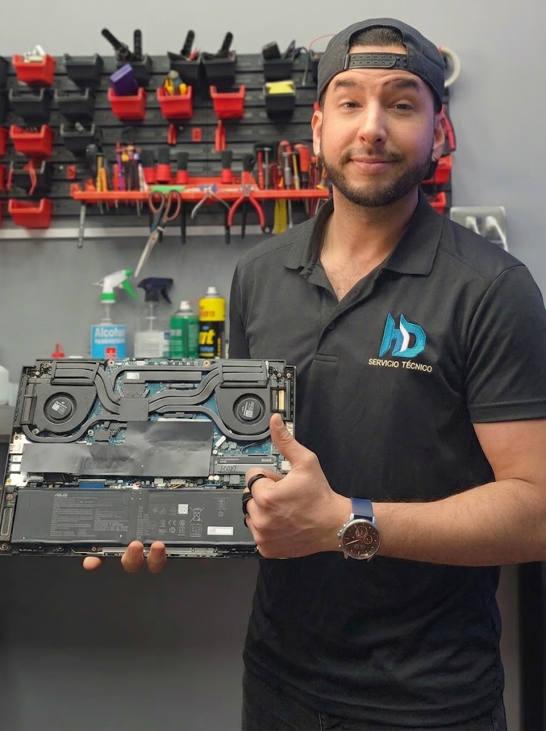 Ing. Alejandro Casanova — Dueño y Técnico HDD Tecnología Store